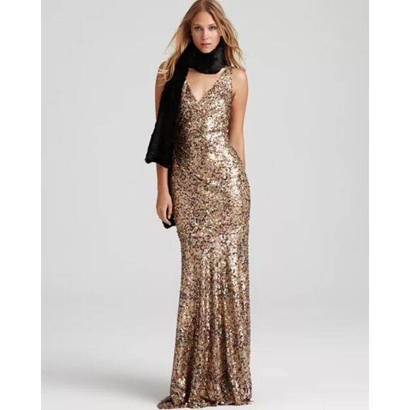 David Meister Gold Sequin Evening Gown Size 4 | Style Z00Y7885 - Picture 4 of 15